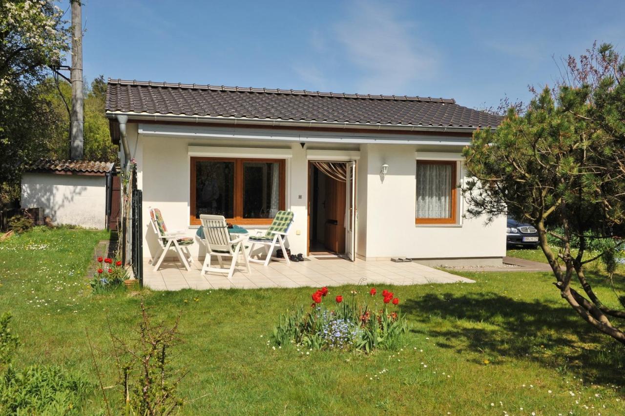 Ostsee-Ferienhaus im Grünen Klockenhagen Exterior foto